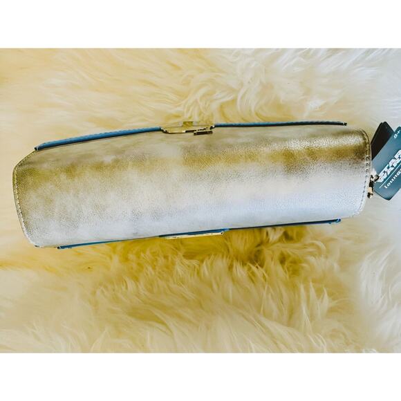 *NEW* Loungefly Star Wars Jango Fett Chain Strap Crossbody Bag - Picture 8 of 9